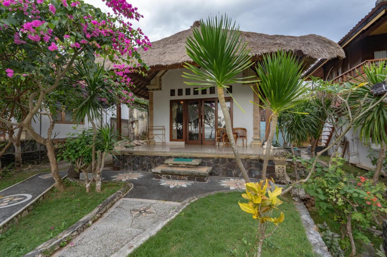 Mushroom Beach Bungalows By WizZeLa Lembongan Exterior foto