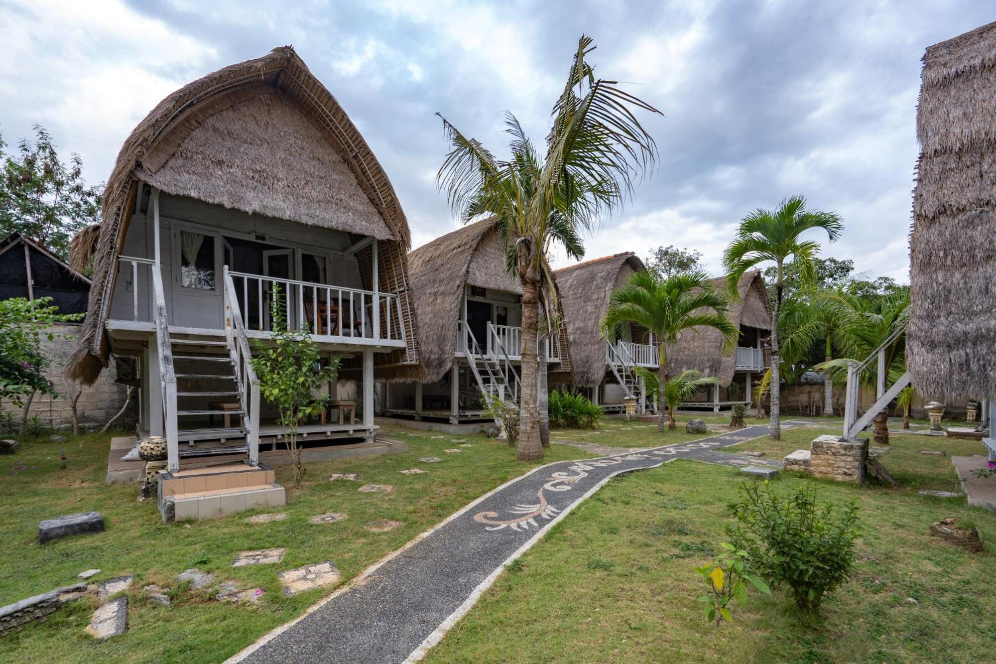Mushroom Beach Bungalows By WizZeLa Lembongan Exterior foto
