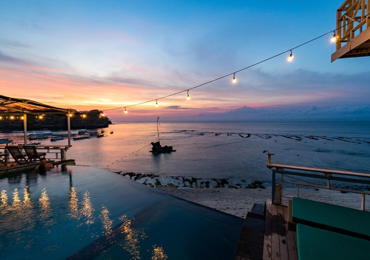 Mushroom Beach Bungalows By WizZeLa Lembongan Exterior foto